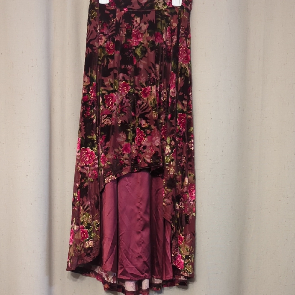 Joyfolie Floral High-Low Skirt in Burgundy and Olive